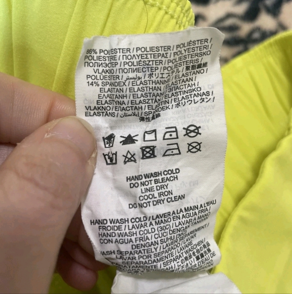 Hurley Size Medium Bright Yellow Athletic Shorts - Picture 4 of 13
